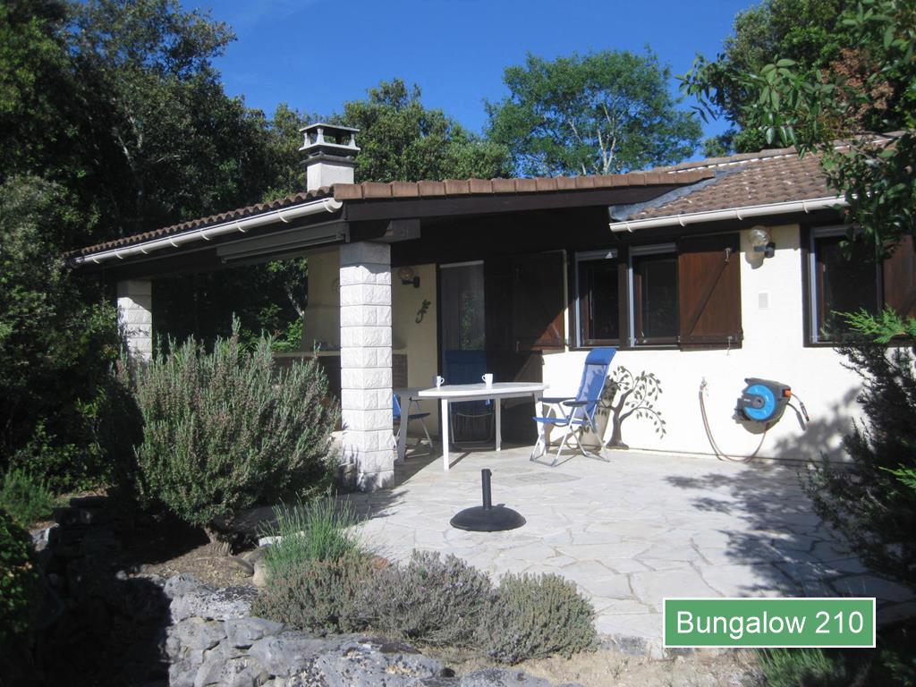 Te huur: mooie bungalows op een park in Zuid-Frankrijk, In bos, Speeltuin, Recreatiepark, Languedoc-Roussillon