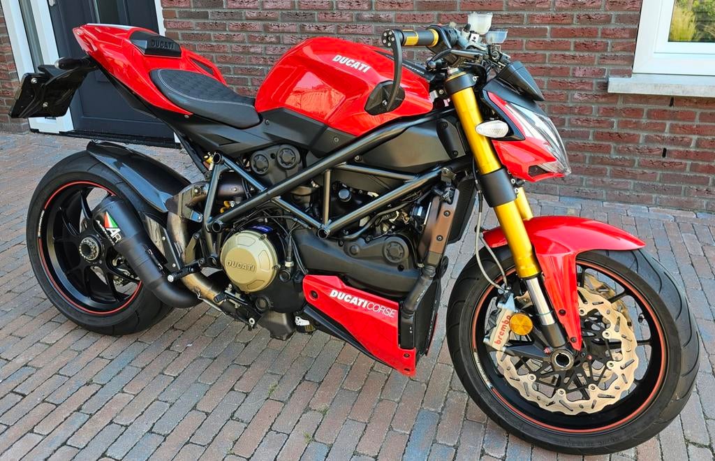 Ducati Streetfighter 1098  (bj 2011) met recente Desmo, Particulier, Naked bike