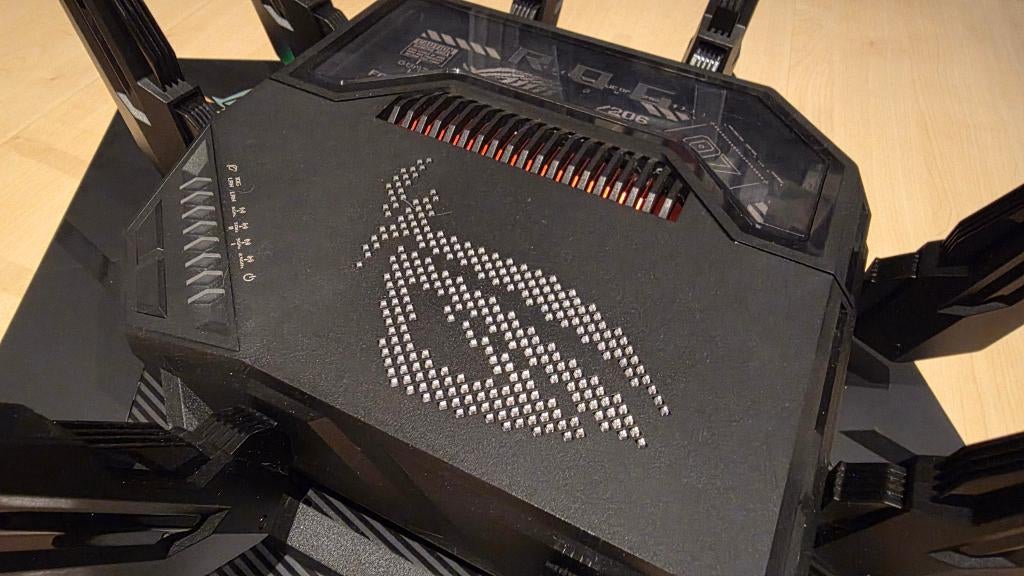 Asus GT-BE98 Wifi 7 Router in OVP, Computers en Software, Routers en Modems, Ophalen of Verzenden, Zo goed als nieuw, Router met modem