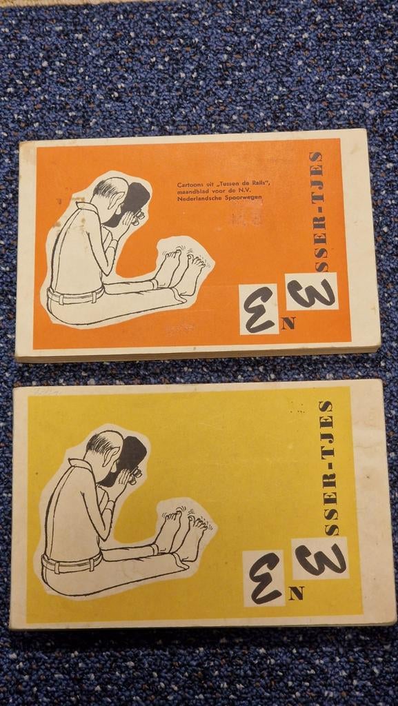 2x  En Esser-tjes - Cartoons uit 'Tussen de rails', Boeken, Ophalen of Verzenden, Zo goed als nieuw, Verhalen