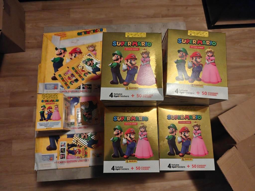 Panini Super Mario Serie 2 - Megaboxen + Boeken, Ophalen of Verzenden, Nieuw, Meerdere stickers