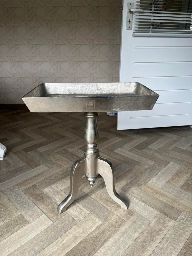 Riviera maison zilverkleurig sidetable, Huis en Inrichting, Tafels | Bijzettafels, Ophalen of Verzenden, Zo goed als nieuw, 75 cm of meer