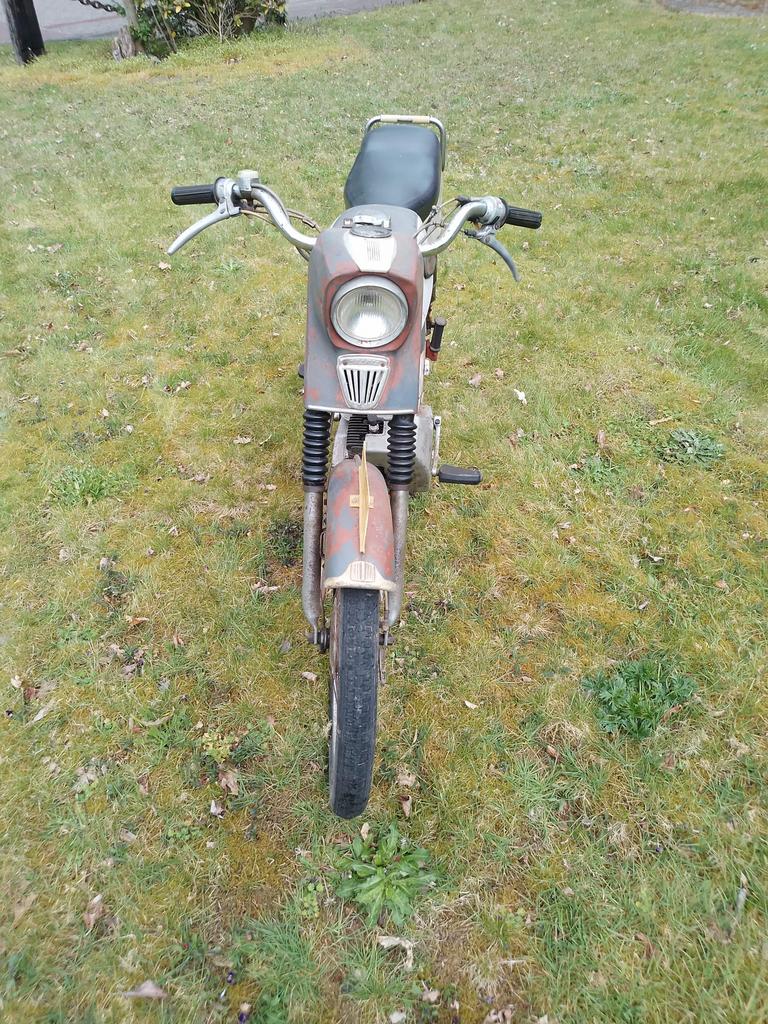 Oud brommertje, schuurvondst., Fietsen en Brommers, Brommers | Oldtimers, Ophalen of Verzenden, Overige merken