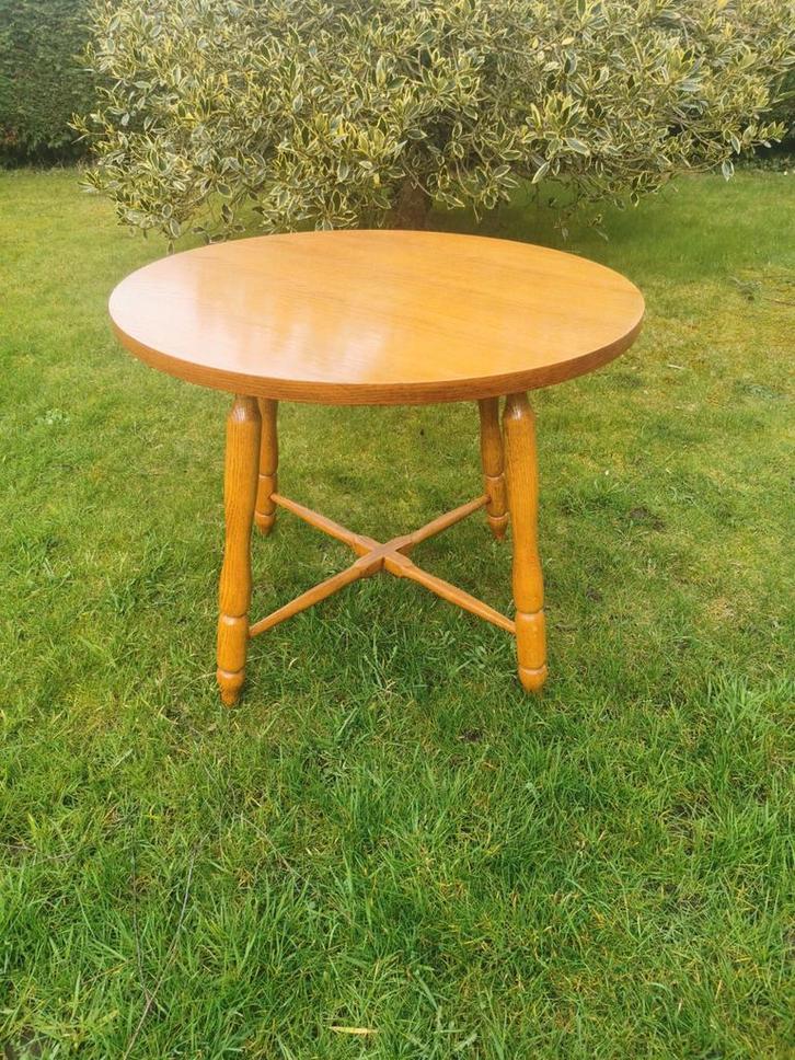 Ronde houten salontafel - Doorsnede 75 cm, Hoogte 60 cm, Huis en Inrichting, Tafels | Salontafels, Gebruikt, 50 tot 75 cm, 50 tot 100 cm