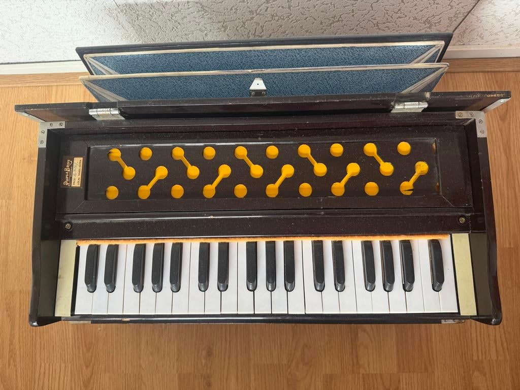 Harmonium indiaas, Muziek en Instrumenten, Orgels, Ophalen, Zo goed als nieuw, 3 klavieren, Harmonium