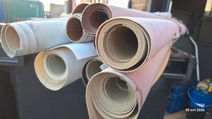 Kunstleer restmateriaal - diverse rollen, Hobby en Vrije tijd, Stoffen en Lappen, Ophalen of Verzenden