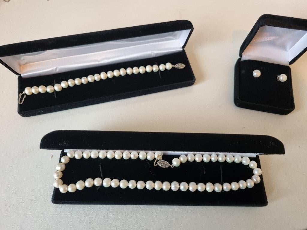 Echte parelketting met parel oorbellen en parelarmband, Ophalen of Verzenden, Zo goed als nieuw, Wit, Zilver