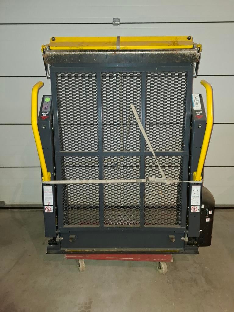 handi rolstoellift autolift beslist rolstoel, Ophalen