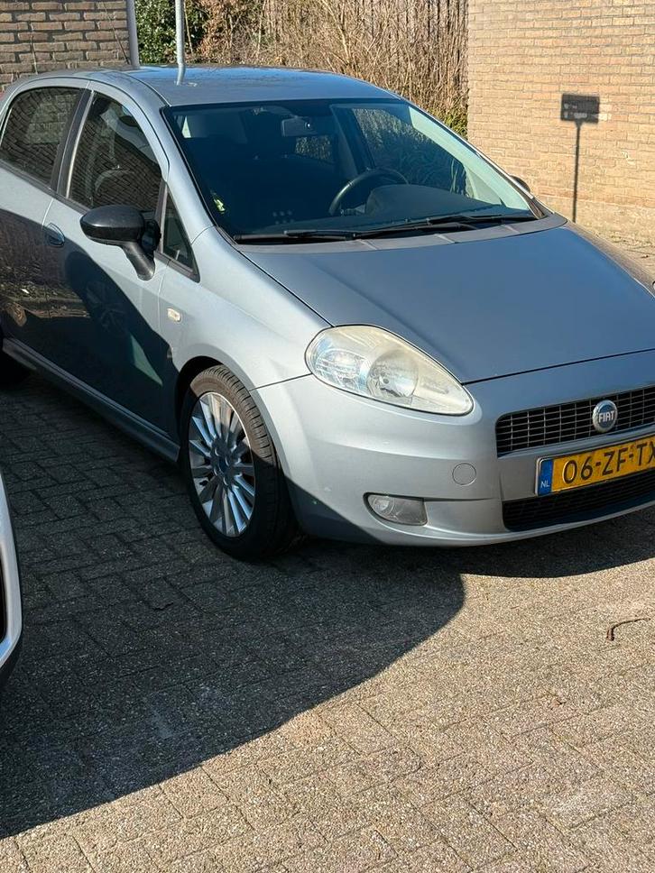 Fiat Punto 1.4 16V Turbo 5DR 2008 Grijs, Auto's, Fiat, Particulier, Punto, Climate control, Elektrische buitenspiegels, Isofix