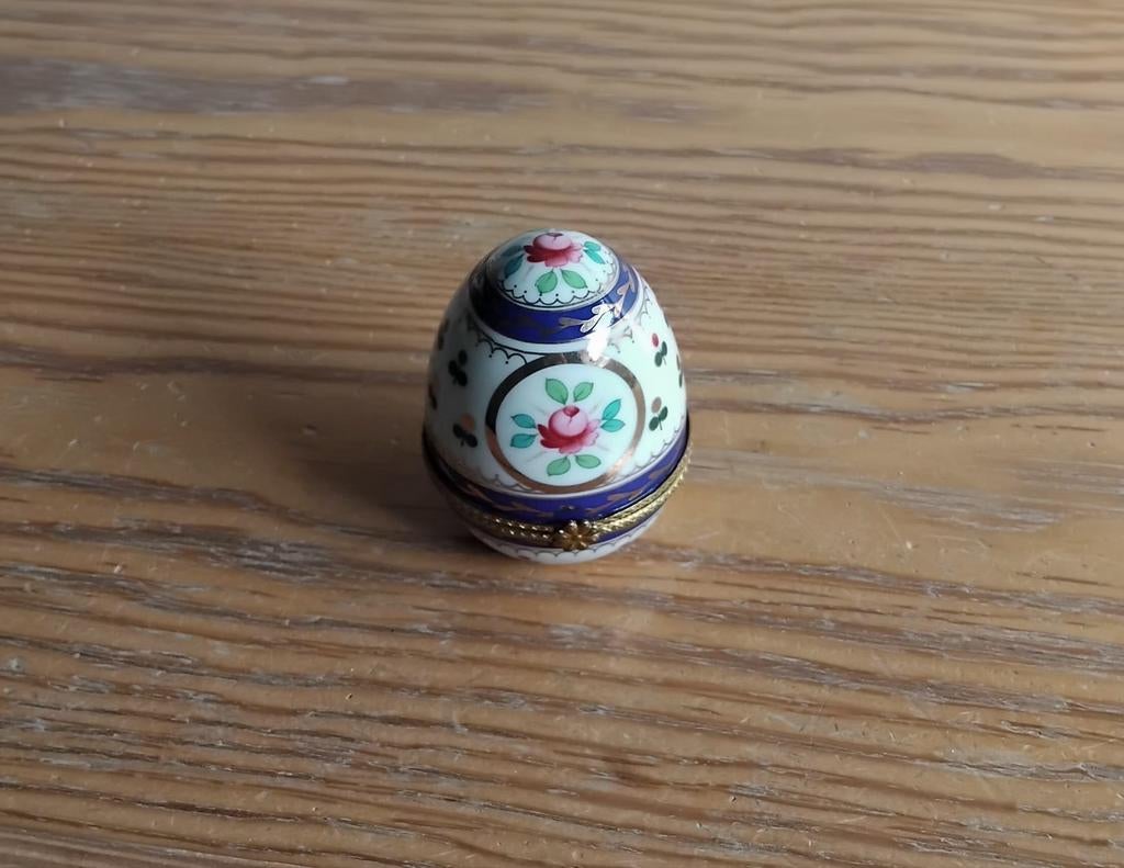 Sieradendoosje porselein ( Limoges, Antiek en Kunst, Antiek | Porselein, Ophalen of Verzenden