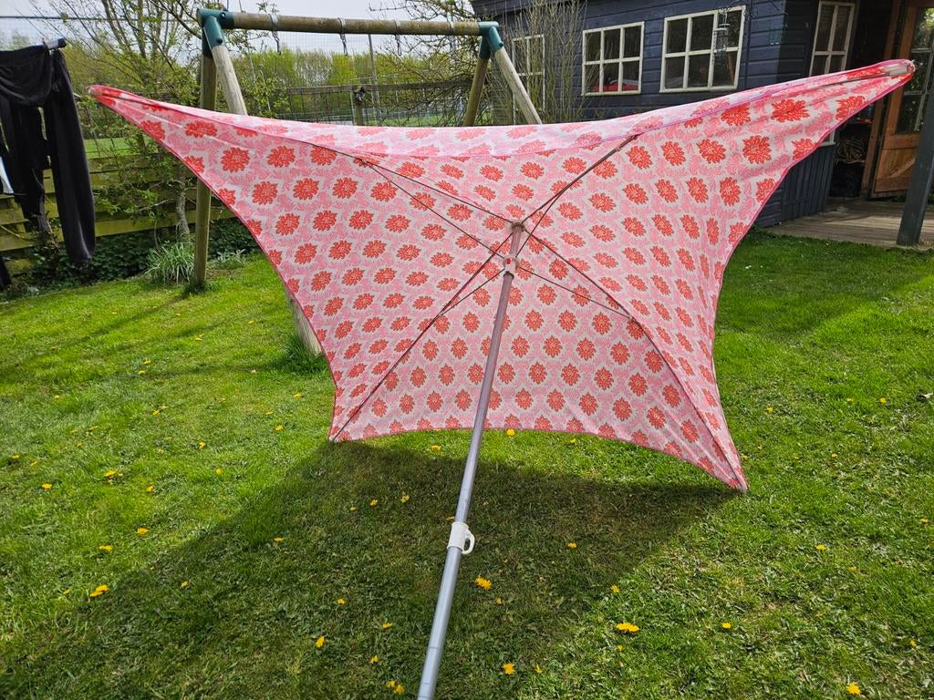 Grondparasol met leuke ibiza print, Ophalen, Zo goed als nieuw, Strandparasol, Verstelbaar