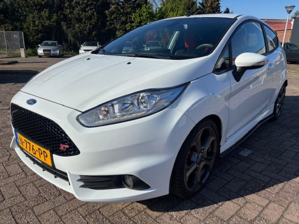 Ford FIESTA 1.6 ST2, 1596 cc, 1063 kg, Gebruikt, Euro 6