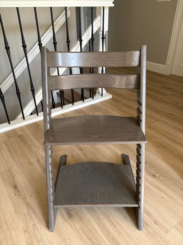 Stokke Tripp Trapp Hazy Grey, Kinderen en Baby's, Kinderstoelen, Ophalen, Gebruikt, Meegroeistoel, Aanschuifbaar