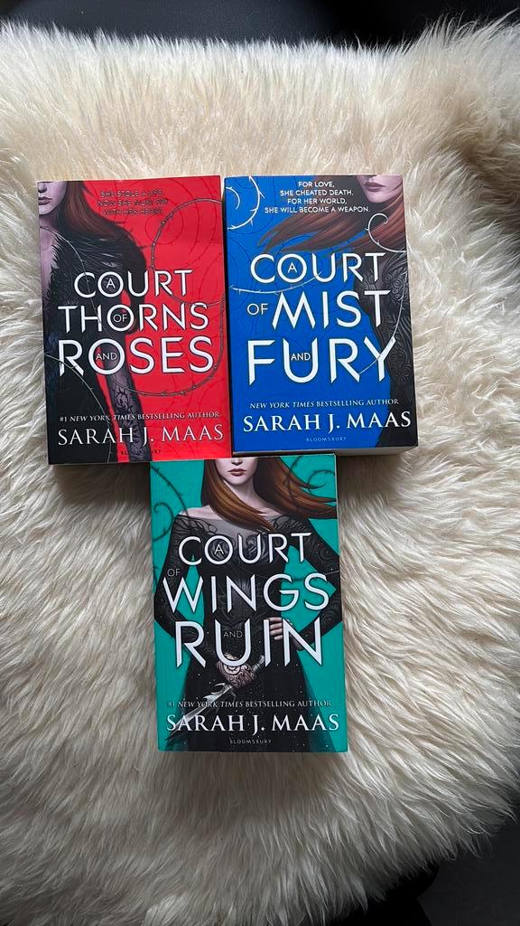 Sarah J. Maas - ACOTAR Trilogy UK, Boeken, Literatuur, Zo goed als nieuw, Ophalen of Verzenden