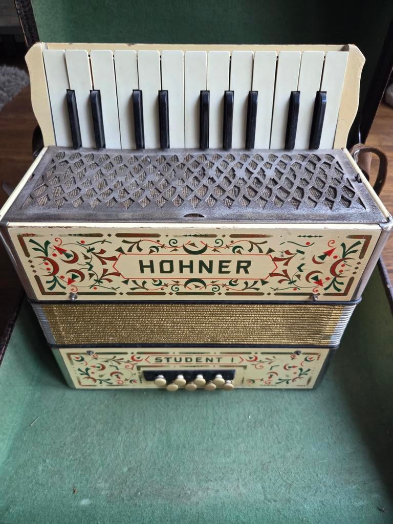 Vintage accordeon Hohner student 1, jaren 50-60, Muziek en Instrumenten, Accordeons, Ophalen, Gebruikt, Hohner