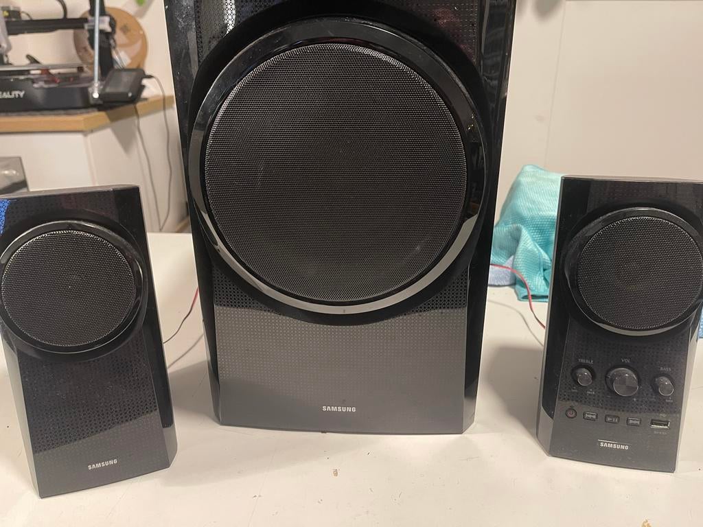 Samsung HW-H20 2.1 Speakers, Ophalen of Verzenden, Gebruikt, Minder dan 60 watt, Complete surroundset