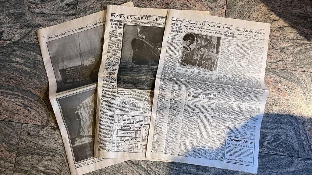 Set Titanic facsimile kranten 1912 (reproducties), Antiek en Kunst, Ophalen