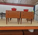 Twee vintage nachtkastjes, 54cm, Ophalen, Overige materialen, Gebruikt, .