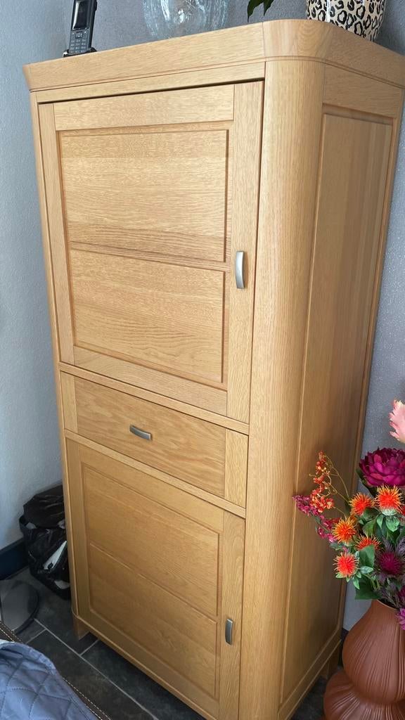 Blank eiken kast, Ophalen, Zo goed als nieuw