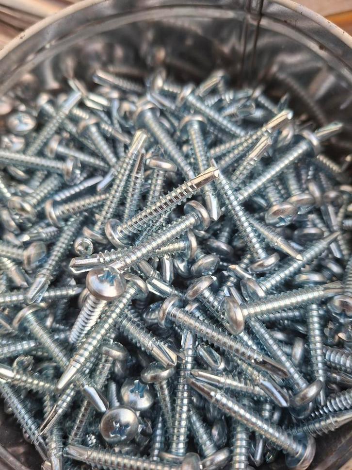 Zelfborende schroeven met bolkop, Doe-het-zelf en Verbouw, IJzerwaren en Bevestigingsmiddelen, Nieuw, Schroeven, Minder dan 50 mm