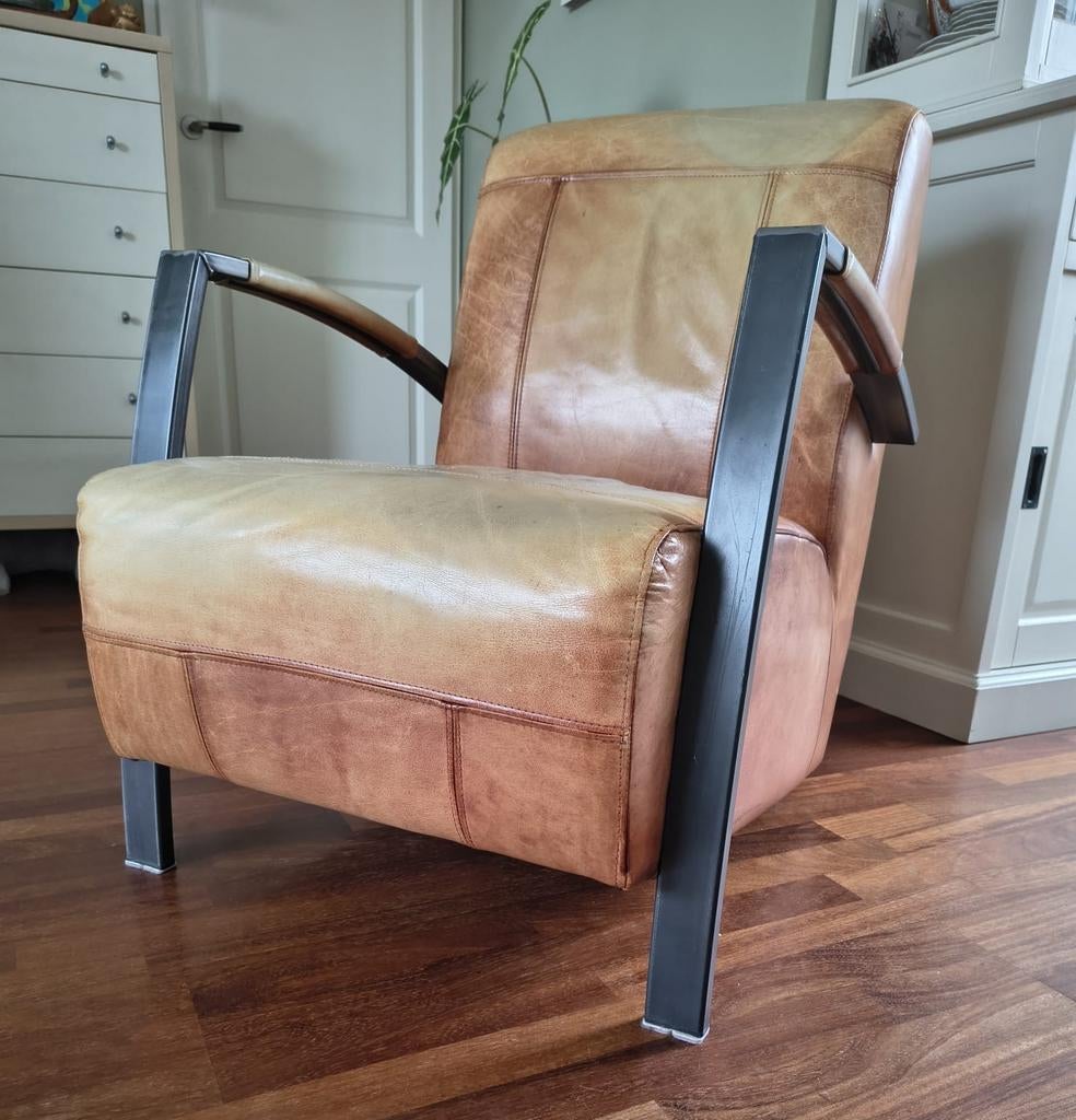 Cognac leren fauteuil, stoel in industriële stijl metaal, Ophalen, 75 tot 100 cm, Leer, 50 tot 75 cm