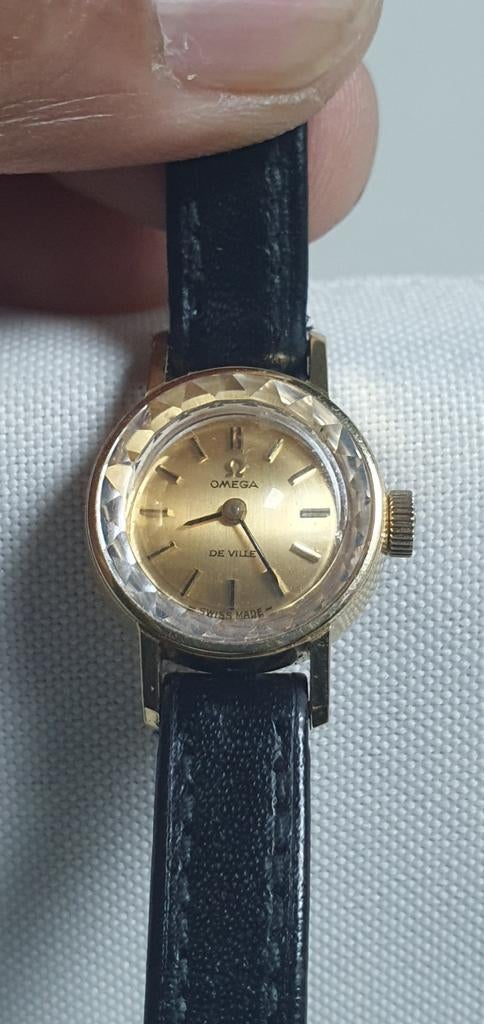 Omega  de ville 18 karaats dames polshorloge, Antiek en Kunst, Ophalen of Verzenden, Goud