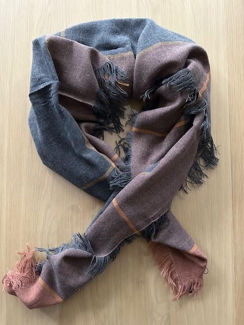 Sjaal, / stola, nog nieuw (K37), Maat 38/40 (M), Nieuw, Ophalen of Verzenden, Onbekend