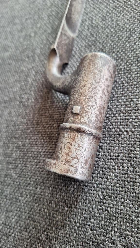 1 SOCKET bajonet., Verzenden, Landmacht, Nederland, Mes of Dolk