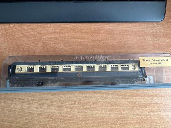 Ploeger Pullman Expres Wagon - 26 mei 1992, Hobby en Vrije tijd, Modeltreinen | H0, Zo goed als nieuw, Wagon, Gelijkstroom of Wisselstroom