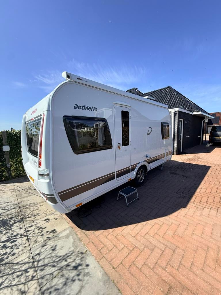 Dethleffs Caravan Avantgarde 470 FR met mover en omnistor, Caravans en Kamperen, Caravans, Rondzit, Frans bed, Particulier, Mover