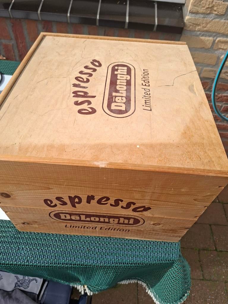 DeLonghi Espresso Apparaat - Limited Edition, Ophalen of Verzenden, Gebruikt, Espresso apparaat, Gemalen koffie