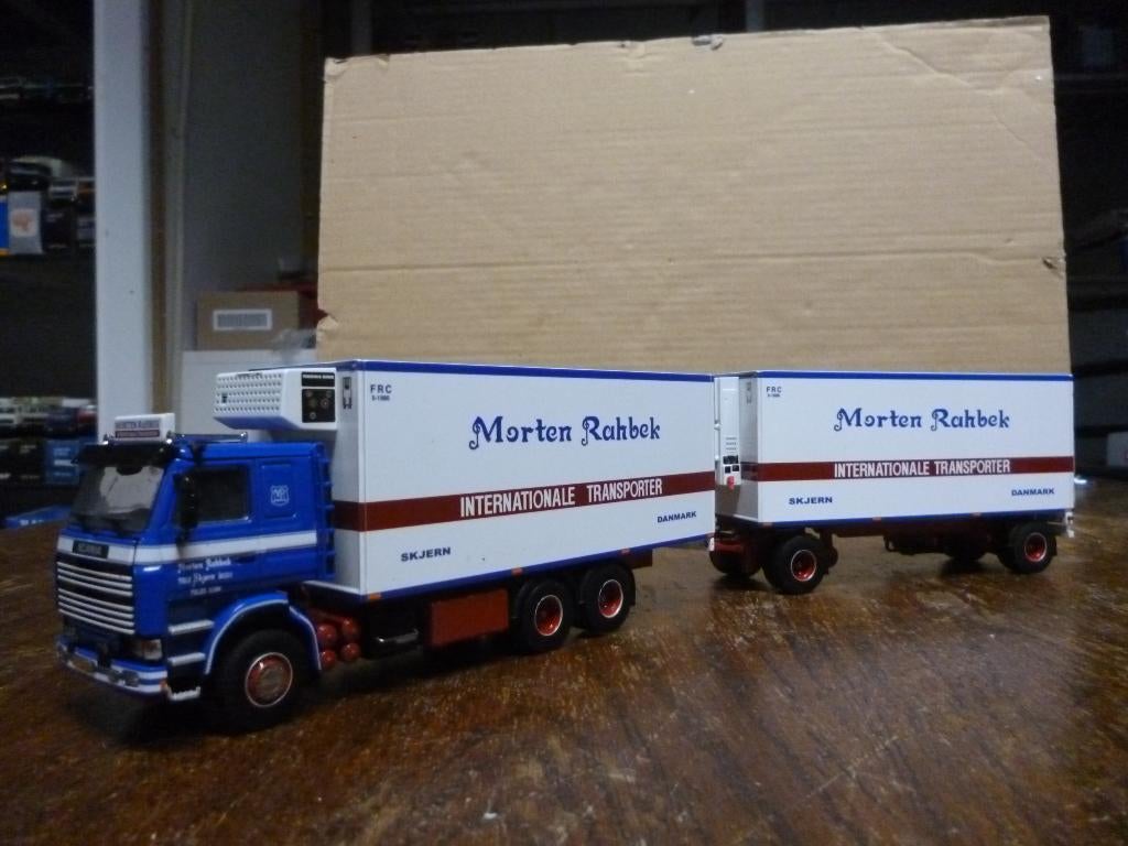 WSI Scania 143 Morten Rahbek, Hobby en Vrije tijd, Modelauto's | 1:50, Ophalen of Verzenden, Nieuw, Bus of Vrachtwagen, Wsi