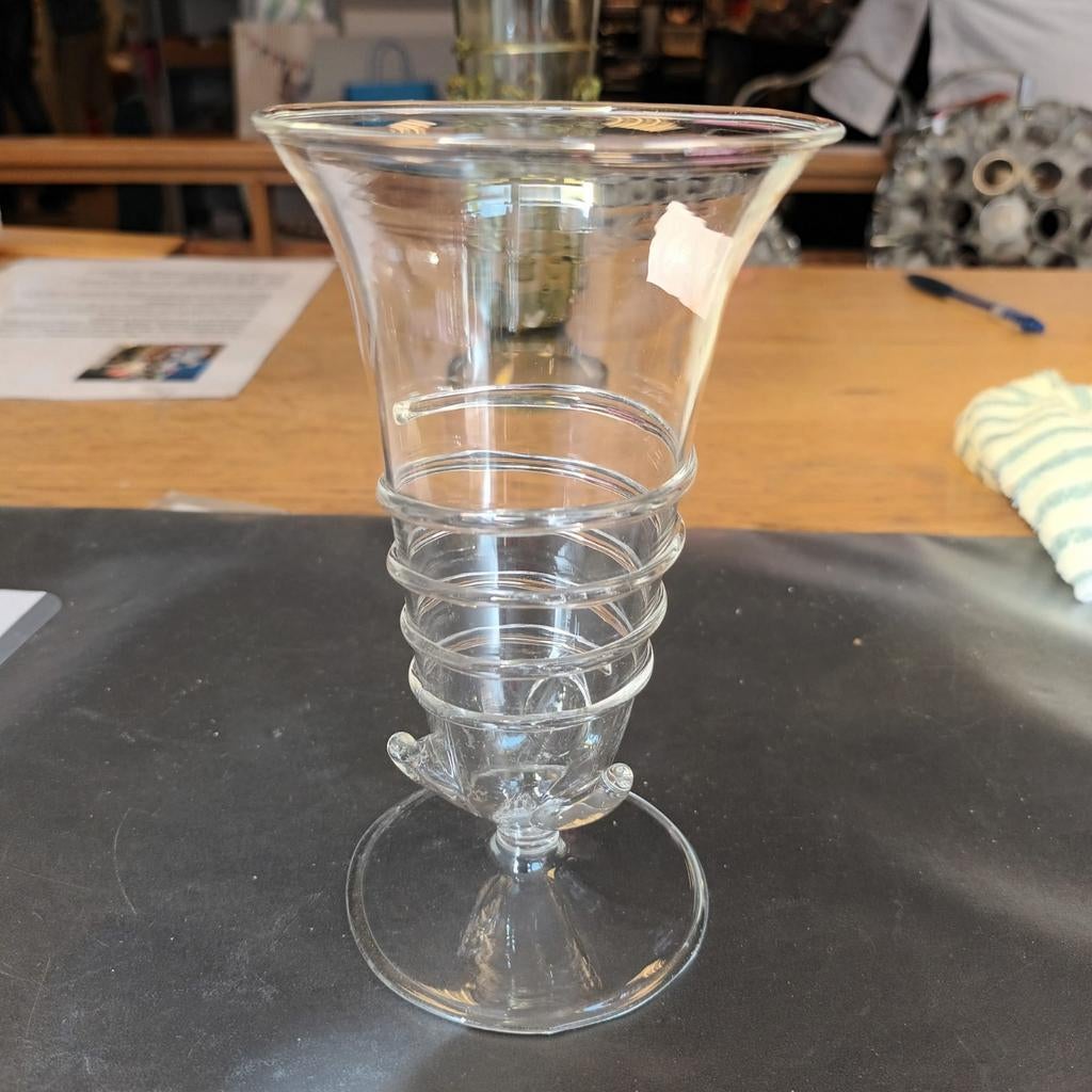 William Yoward Crystal. Zeer mooi vaasje., Ophalen of Verzenden