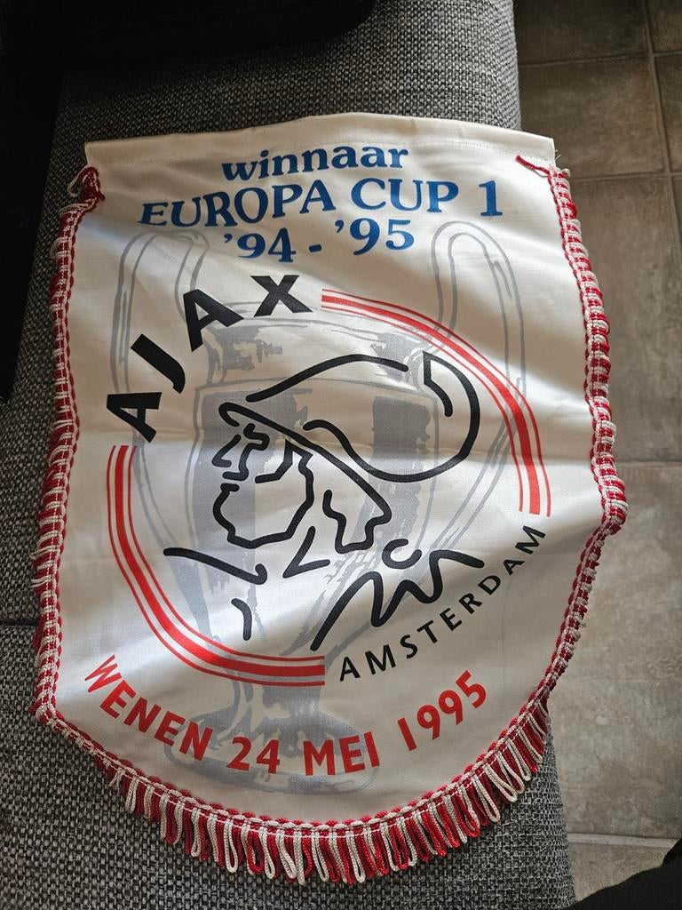 Ajax Europa Cup 1 '94-'95 Vaantje groot, Ophalen of Verzenden, Gebruikt, Ajax, Vaantje of Sjaal