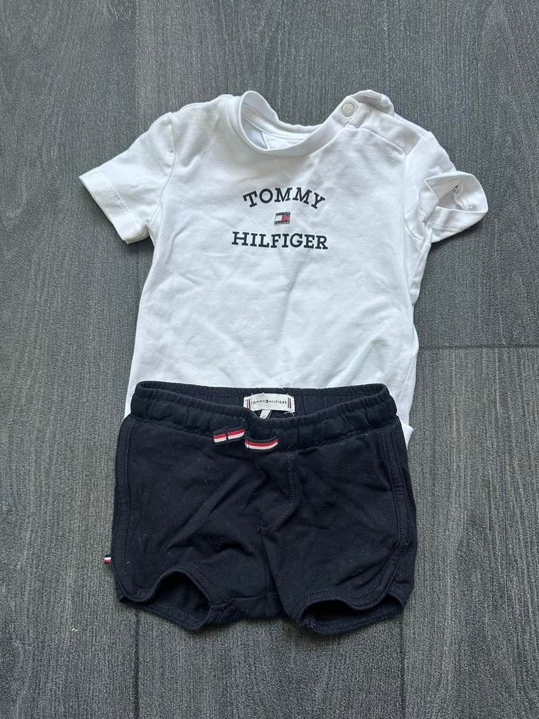 Tommy Hilfiger setje, Ophalen of Verzenden, Zo goed als nieuw, Jongetje