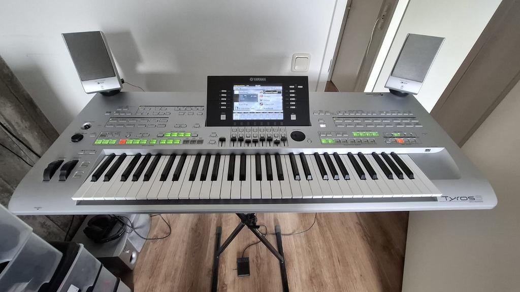 Tyros 3 XL, Muziek en Instrumenten, Keyboards, Ophalen of Verzenden