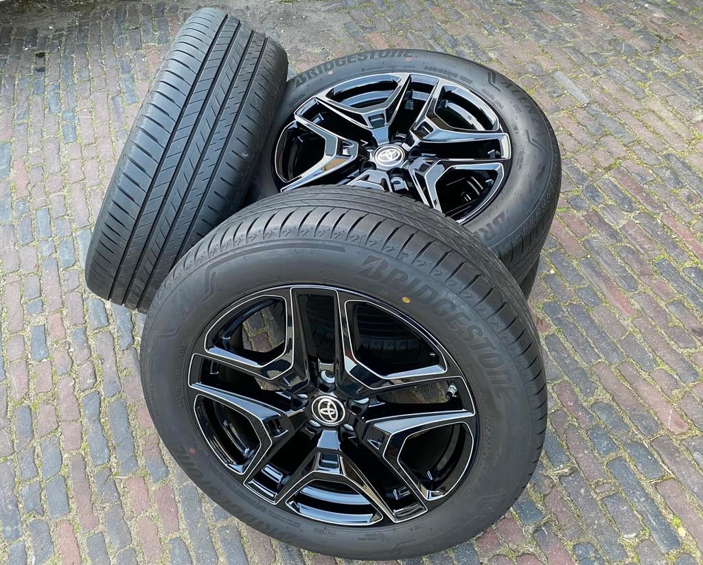 NIEUWE (demo) set Toyota Rav4 GR Sport velgen + Bridgestone, Auto-onderdelen, Banden en Velgen, 19 inch, Banden en Velgen, Nieuw
