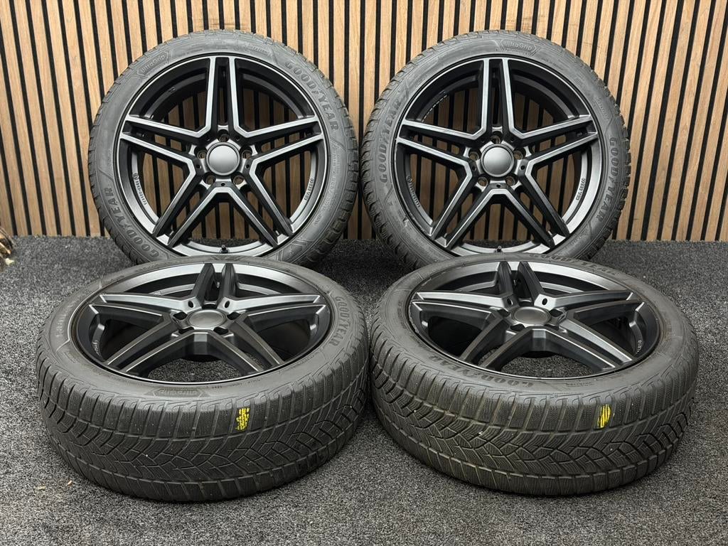 WINTER! 18 inch Rial M10 - Skoda Octavia 5x112 ET49 Goodyear, Auto-onderdelen, Banden en Velgen, Ophalen, 18 inch, ., Banden en Velgen