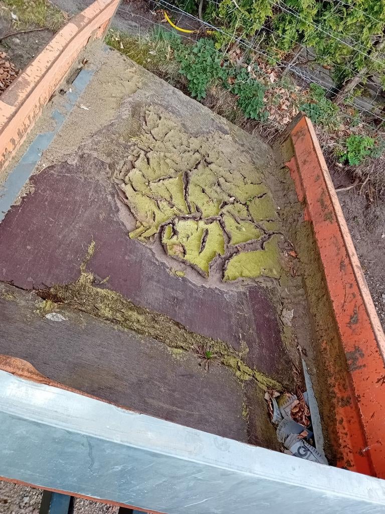 Nimos hydraulische kieper werkend, Ophalen