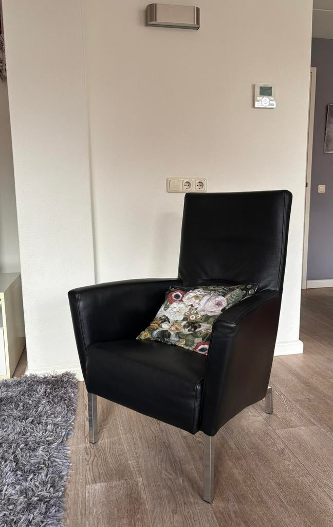 Fauteuil leer zwart modern, Ophalen, Gebruikt, Modern, 50 tot 75 cm