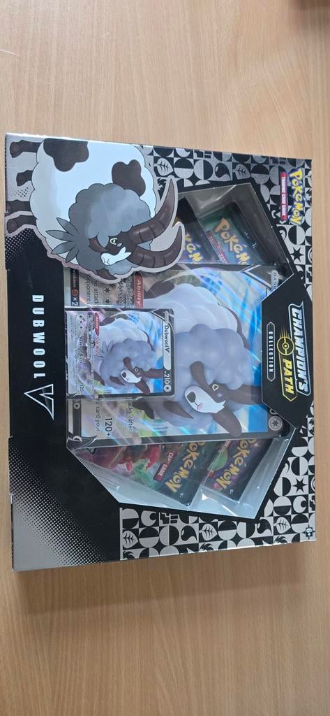 Pokémon TCG: Dubwool V Box - Champions Path Collectie, Ophalen of Verzenden, Nieuw, Boosterbox