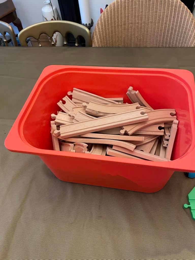 Houten kindertrein met rails en accessoires, Ophalen, Gebruikt