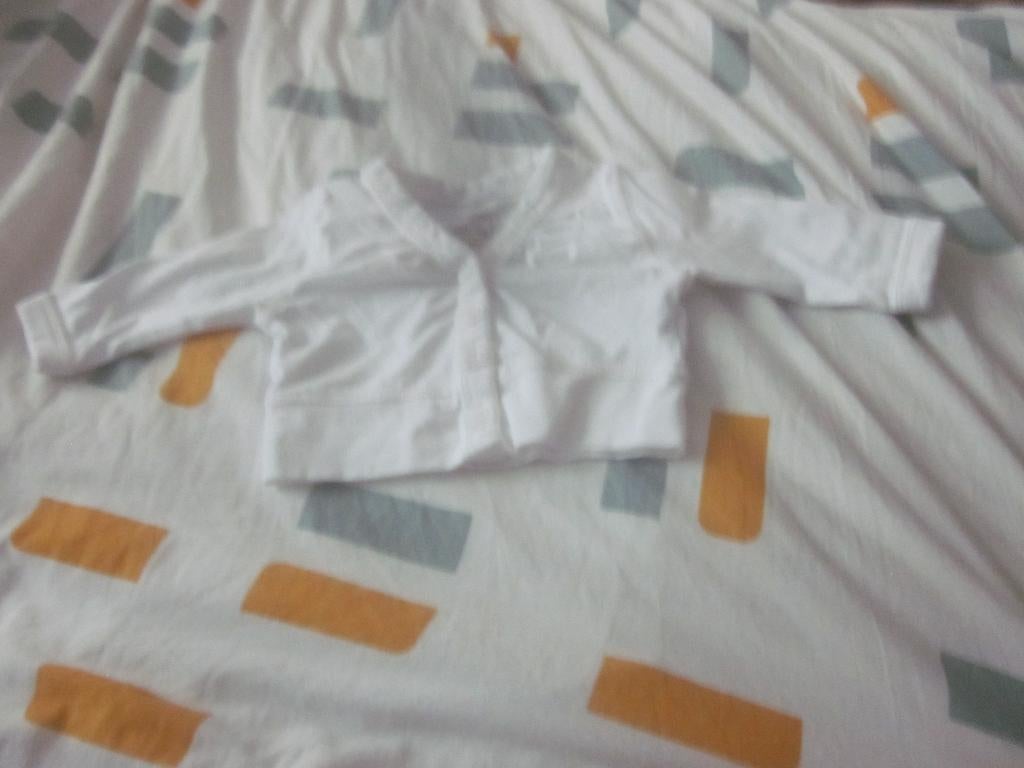 Nieuw wit vestje/bolero Name It maat 74, Kinderen en Baby's, Babykleding | Maat 74, Nieuw, Ophalen of Verzenden, Name It, Truitje of Vestje
