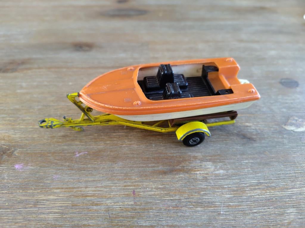Matchbox speedboot en trailer, Ophalen of Verzenden