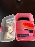 Nette paardenpoets koffer, Dieren en Toebehoren, Ophalen, Zo goed als nieuw