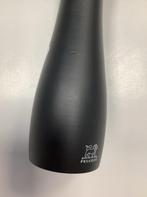 Peugeot Checkmate pepermolen 25 cm mat zwart beschadigd, Info@mystore.nl, Bruggestraat 18, Zo goed als nieuw, Verzenden