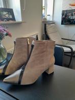Nieuwe Madeleine Mode Enkellaarsjes - Maat 37/38, Ophalen, Beige, Madeleine Mode, Lage of Enkellaarzen