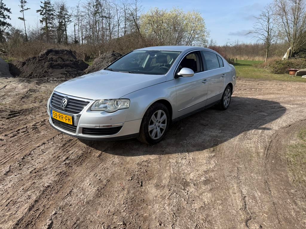 Volkswagen Passat 2.0 FSI 110KW 2005. Airco. Export, Voorwielaandrijving, 730 kg, 4 cilinders, 1984 cc