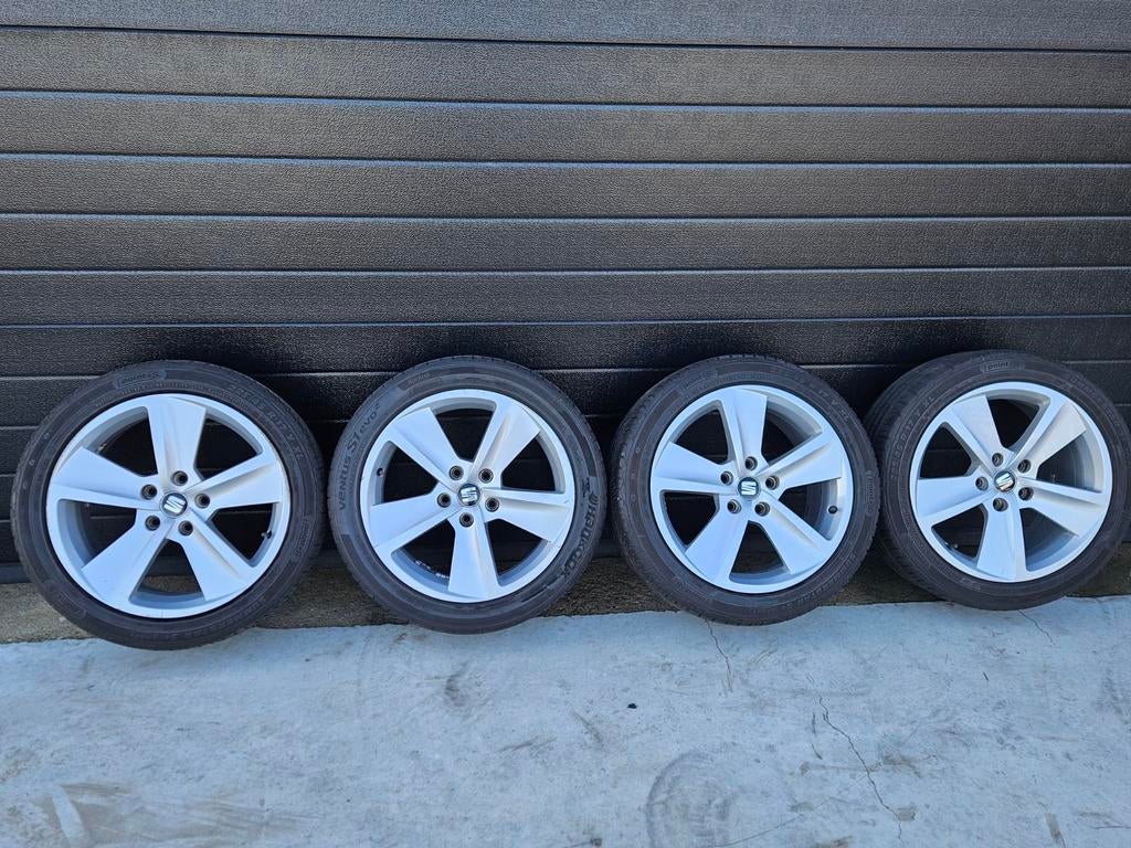 Set van 4 Seat velgen met Point zomerbanden, 17 inch, Ophalen of Verzenden, Band(en), Zomerbanden