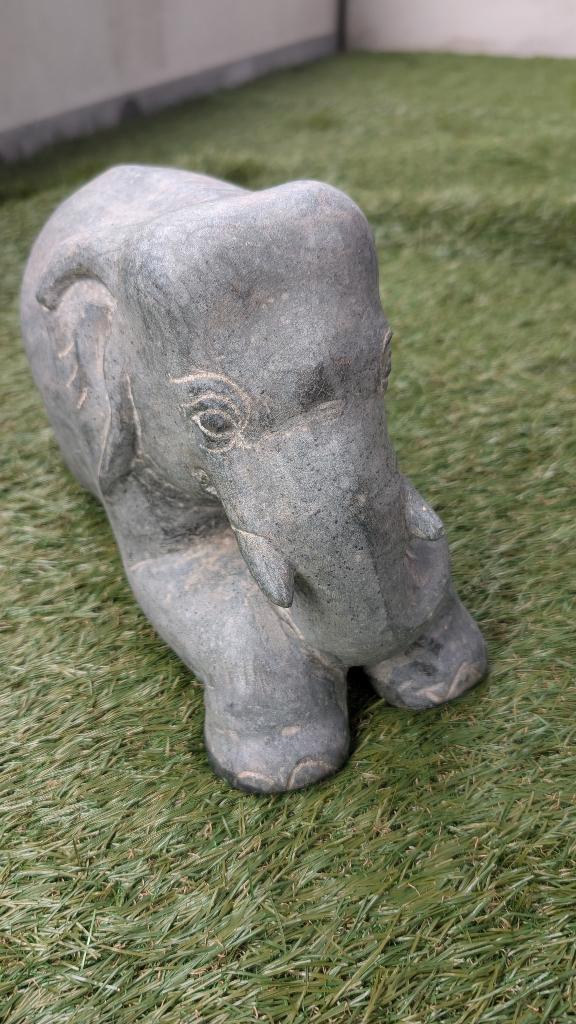 Olifant uit groene marmer, Verzamelen, Beelden en Beeldjes, Zo goed als nieuw, Dier, Ophalen of Verzenden